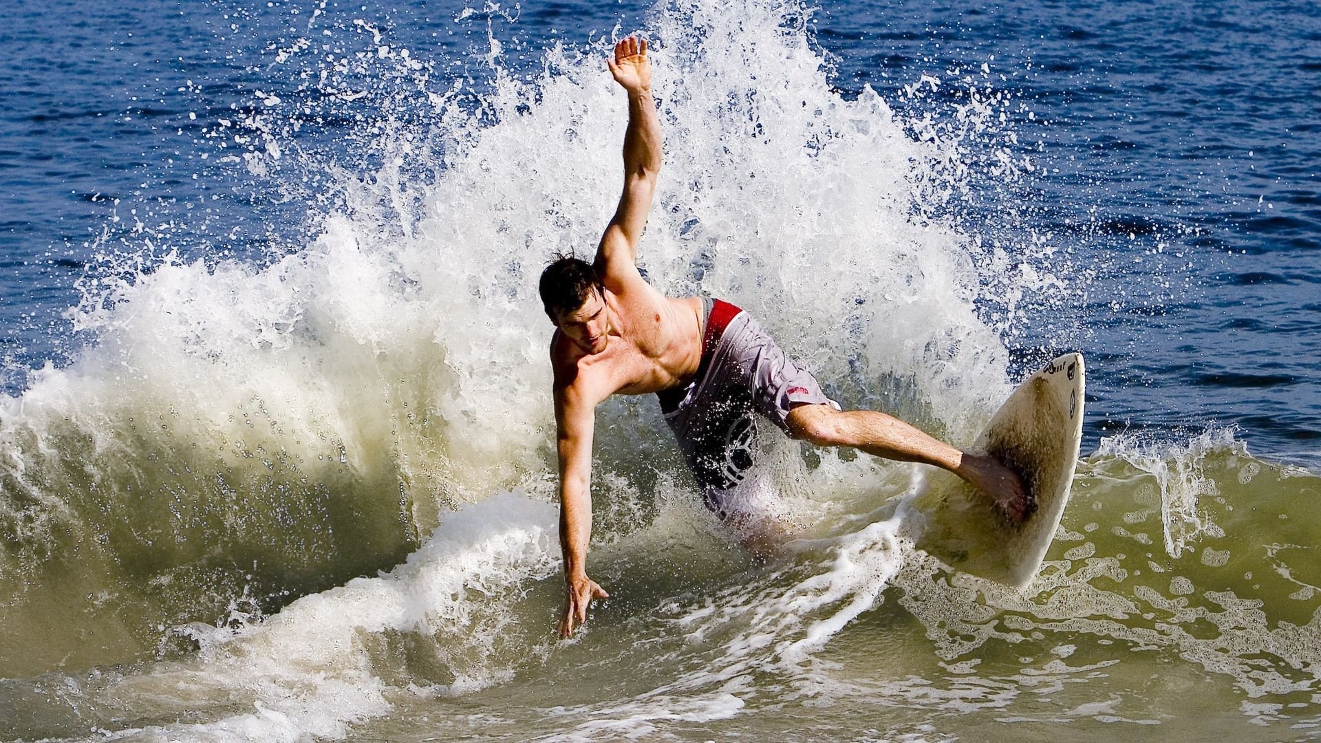 游出自信 艾哈迈德赛后满意表现